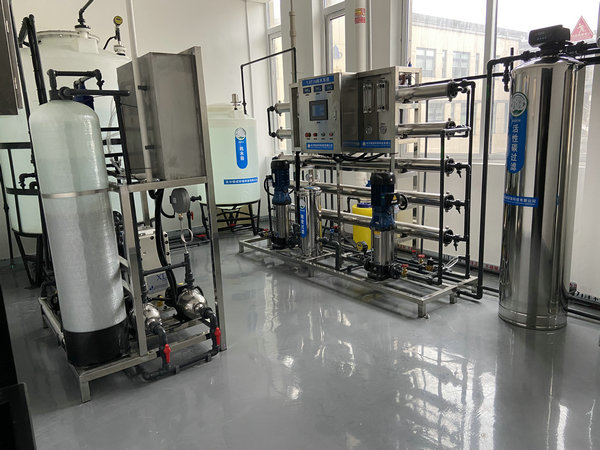工業(yè)用純水設(shè)備2